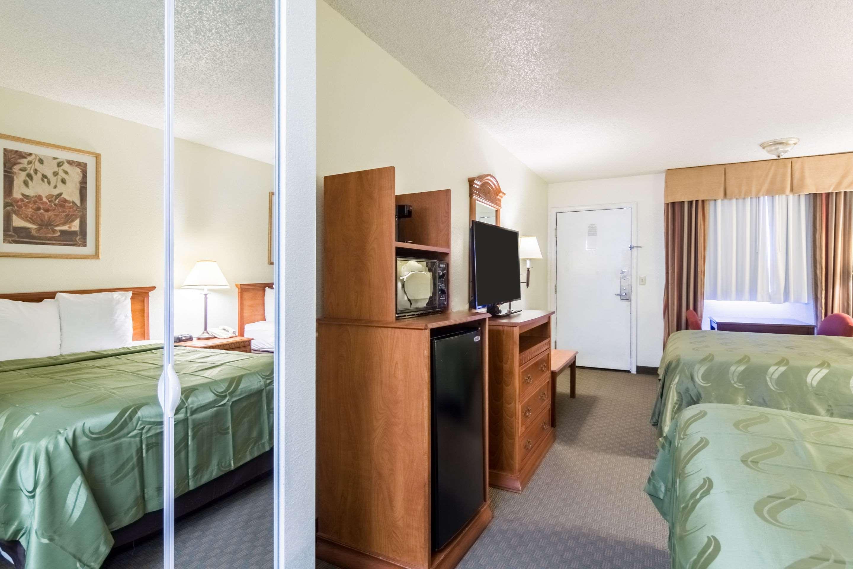 Quality Inn & Suites Of Alma - Northeast From Fort Smith Bagian luar foto