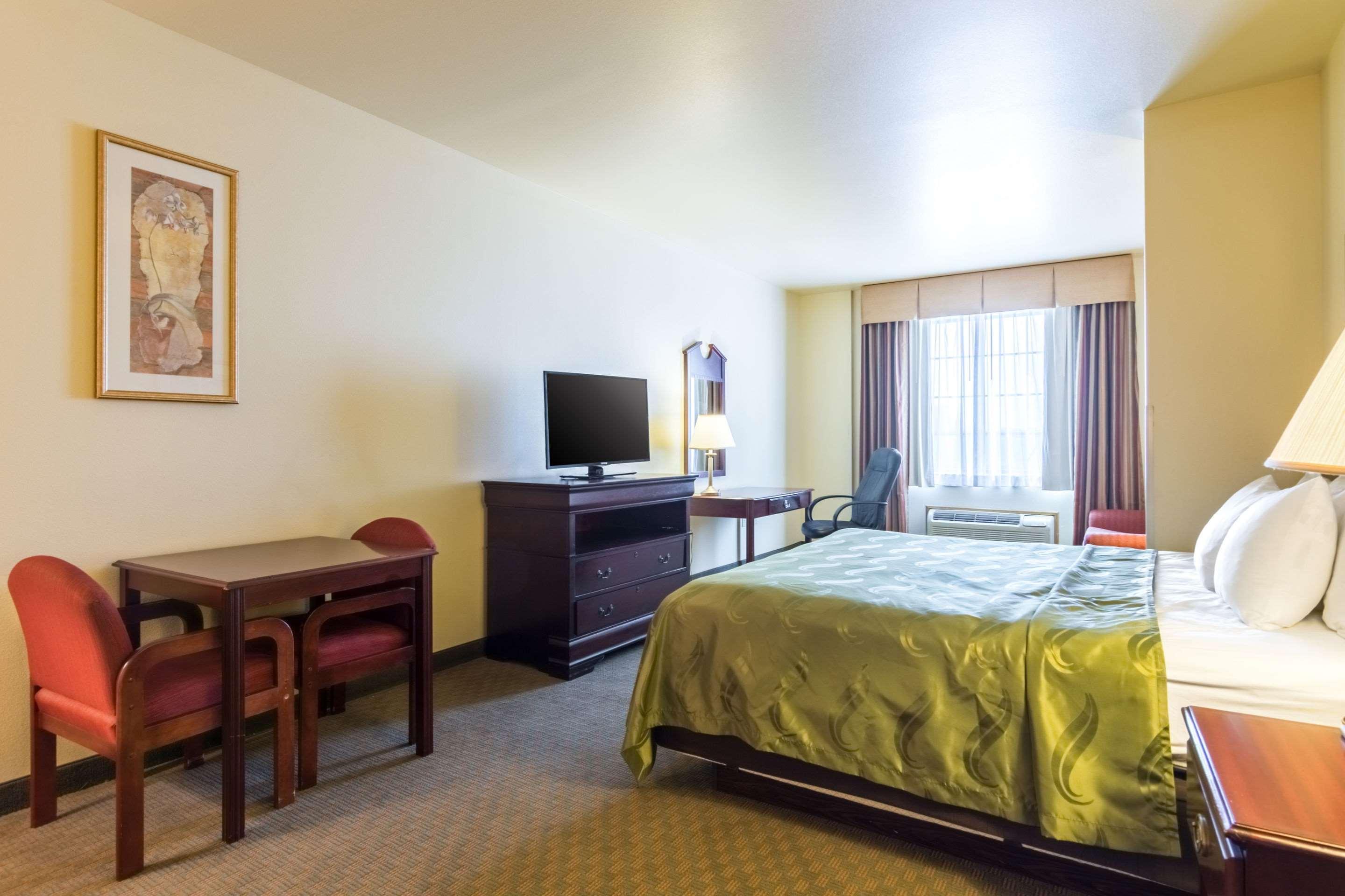 Quality Inn & Suites Of Alma - Northeast From Fort Smith Bagian luar foto