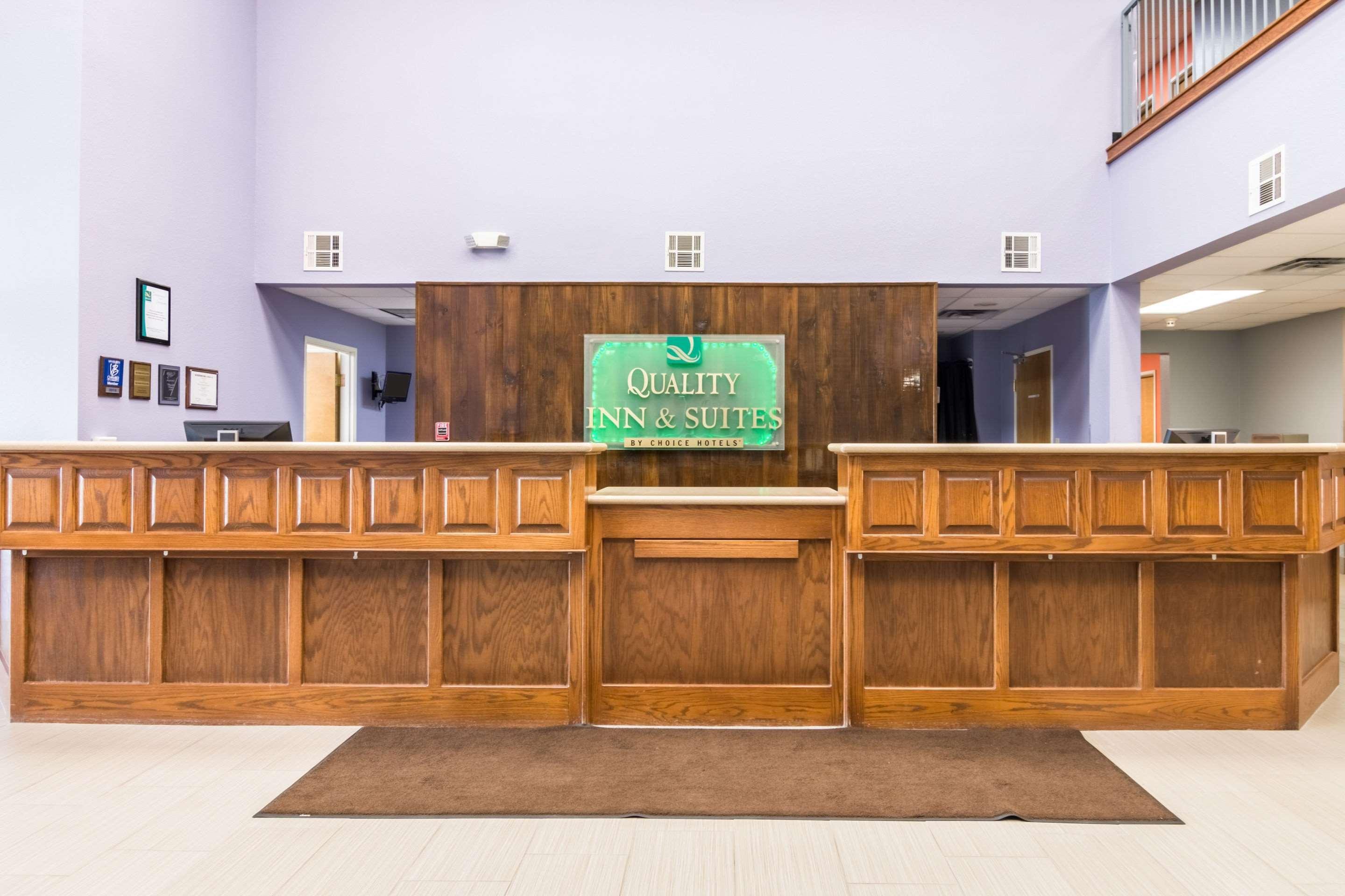 Quality Inn & Suites Of Alma - Northeast From Fort Smith Bagian luar foto
